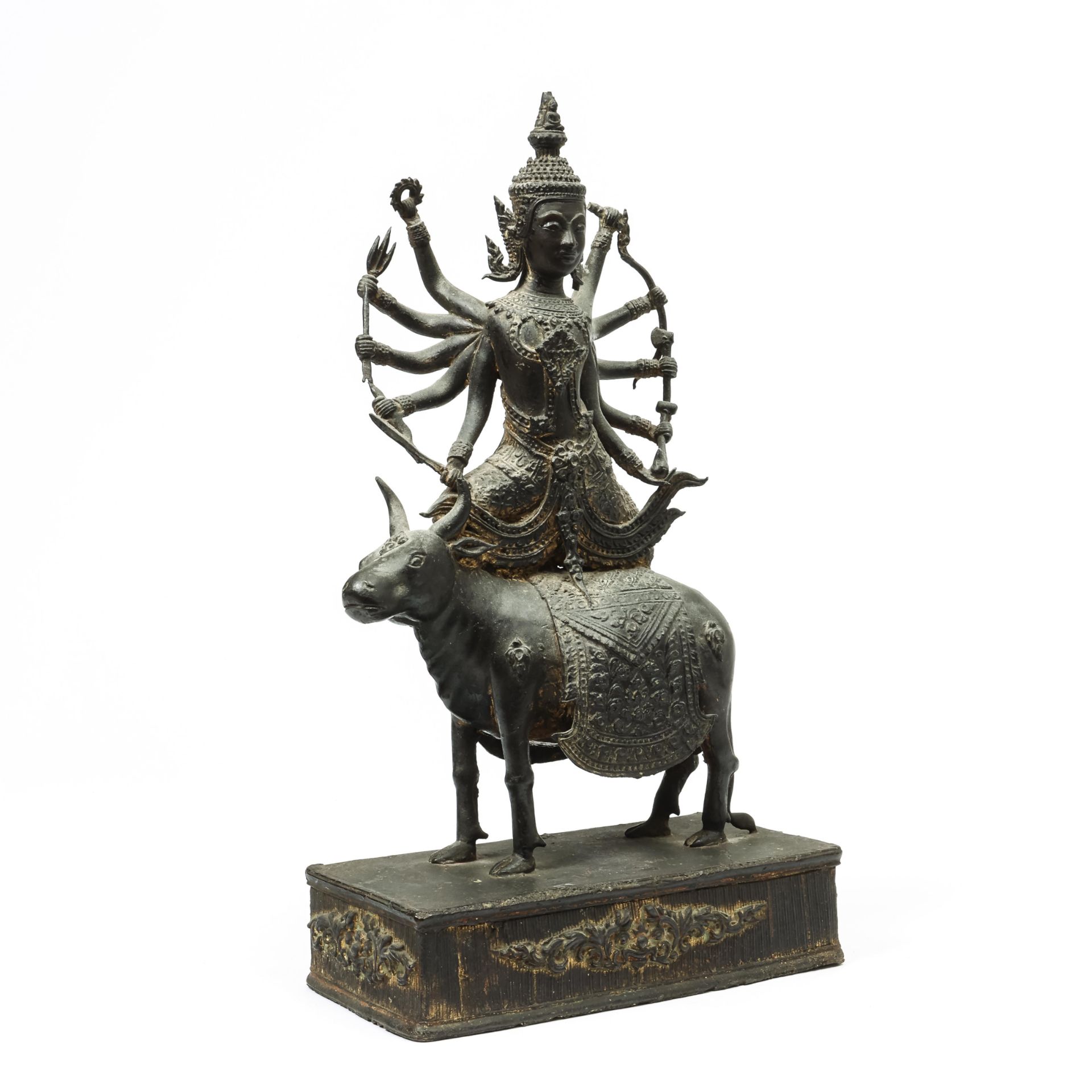 Thailand, Ratnakosin, a bronze seated Shiva on his bull, ca. 1900, - Bild 4 aus 4
