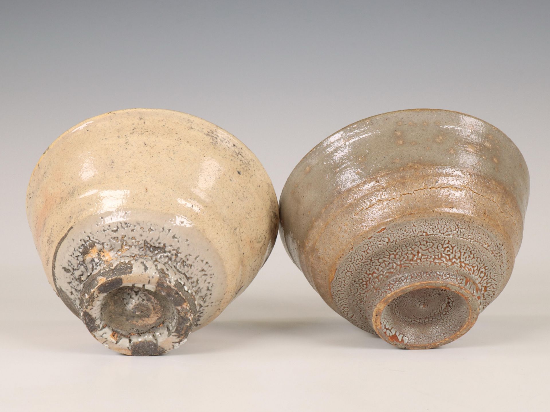 Korea, two Ido ceramic tea bowls, - Image 3 of 4