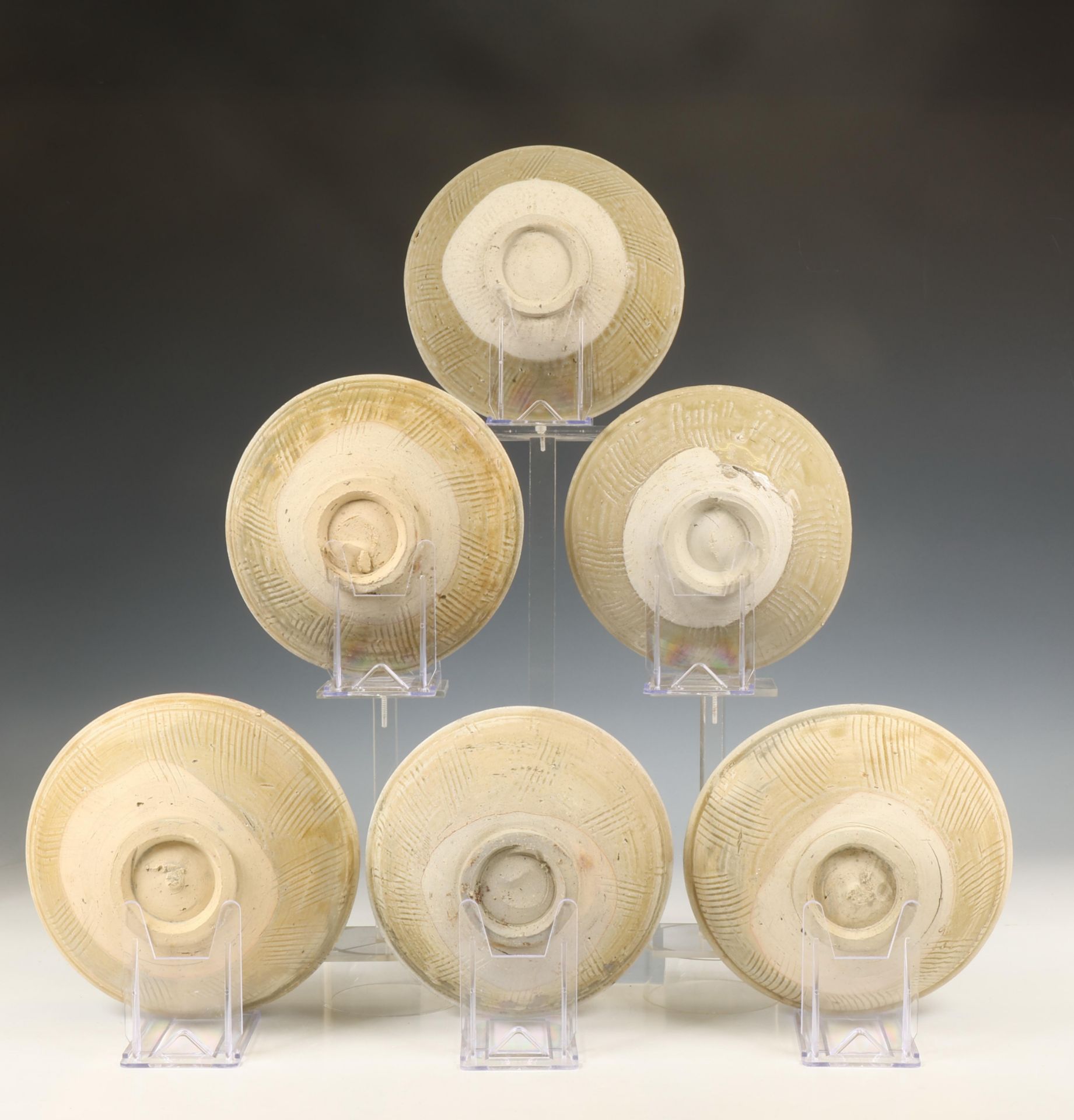 China, collection of eighteen celadon-glazed bowls, Northern Song dynasty, 10th-12th century, - Bild 2 aus 7