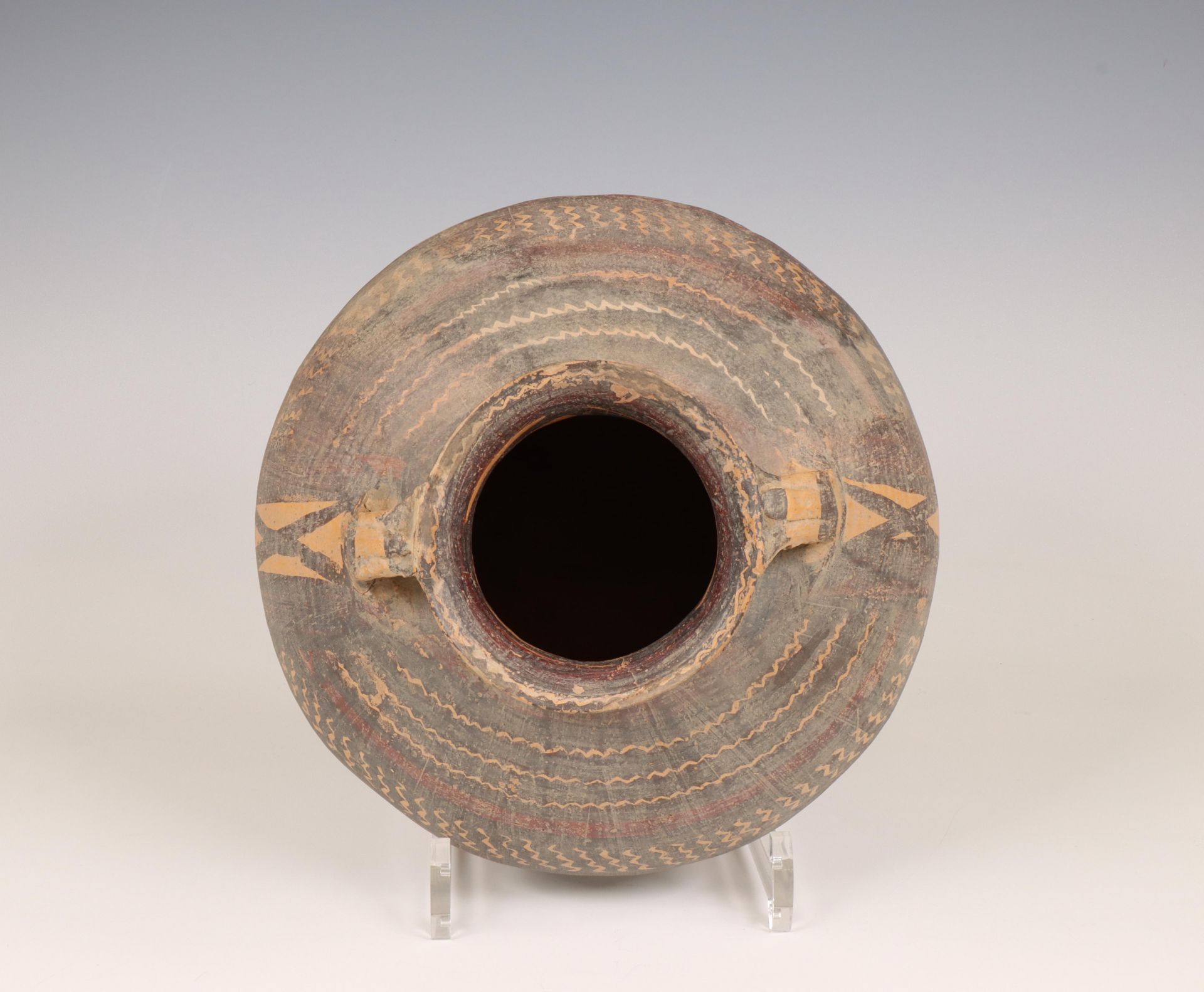 China, earthenware pot, Majiayao culture, Machang phase, late 3rd millennium BC, - Image 4 of 6