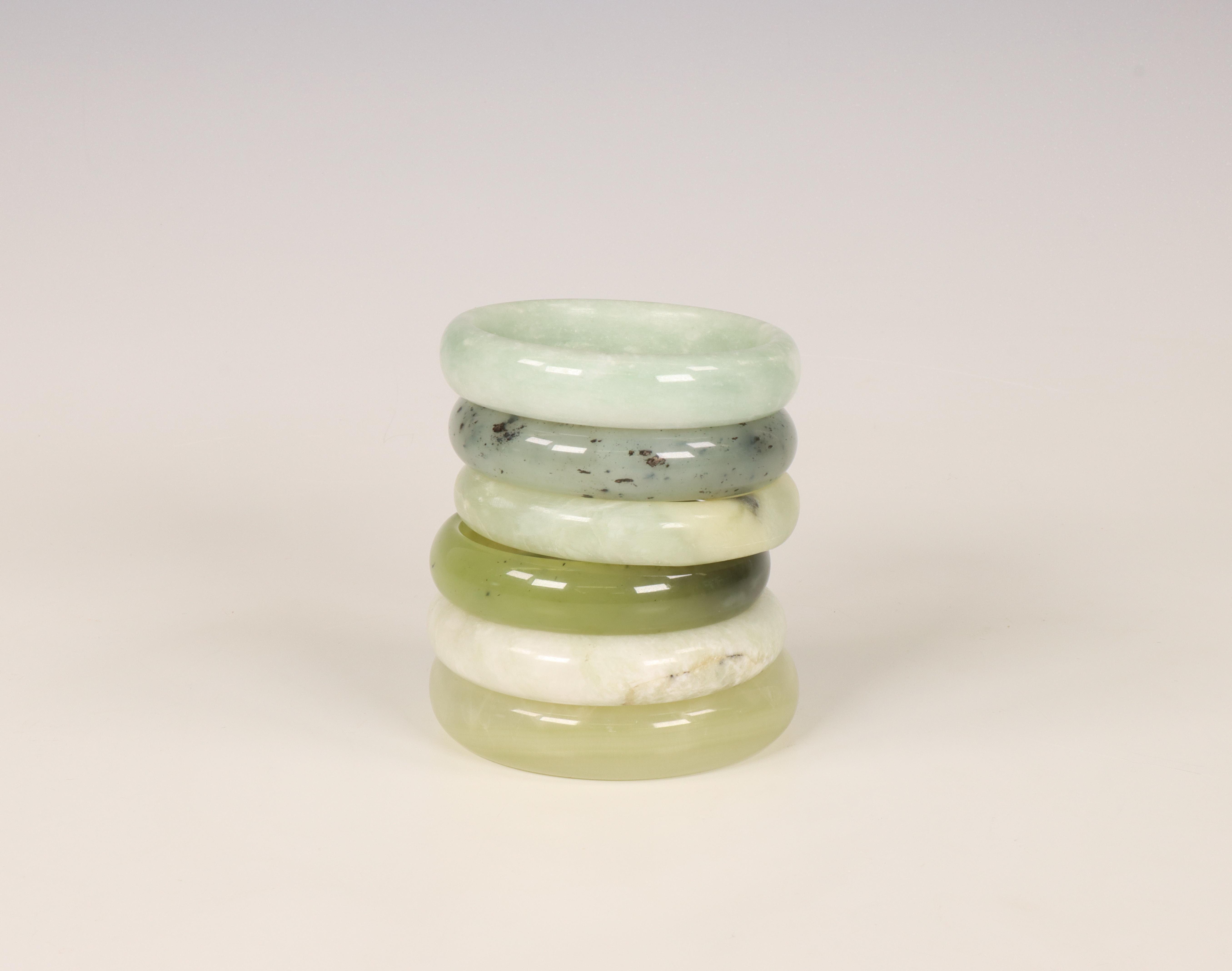 China, six various jade, jadeite and stone bracelets, modern, - Image 3 of 3