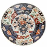 Japan, Imari porcelain charger, Edo period (1603-1868),