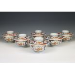 Japan, a set of six Imari porcelain bowls and covers, Meiji period (1868-1912),