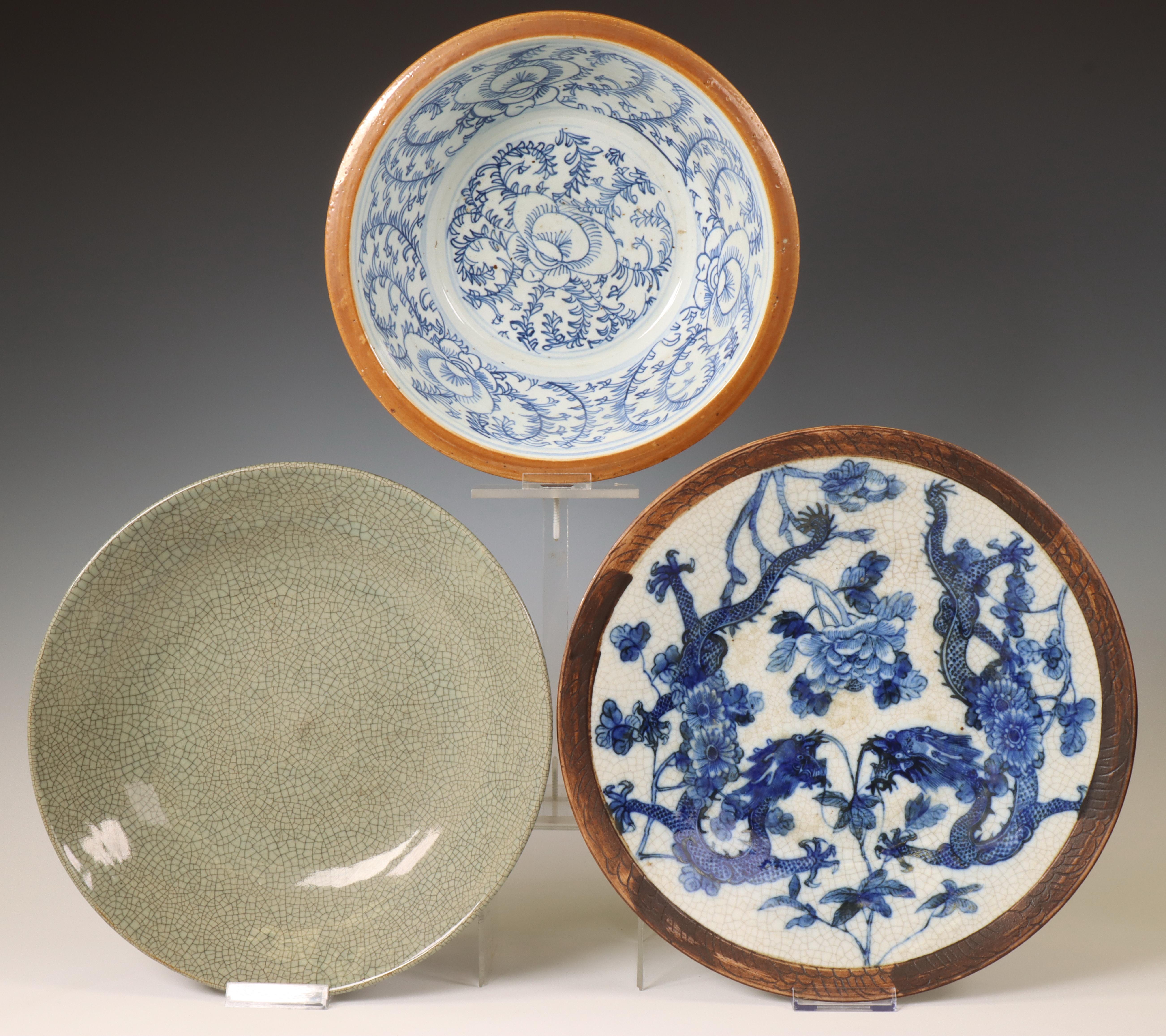 Japan, three various porcelain dishes, 19th/ 20th century, - Image 2 of 2