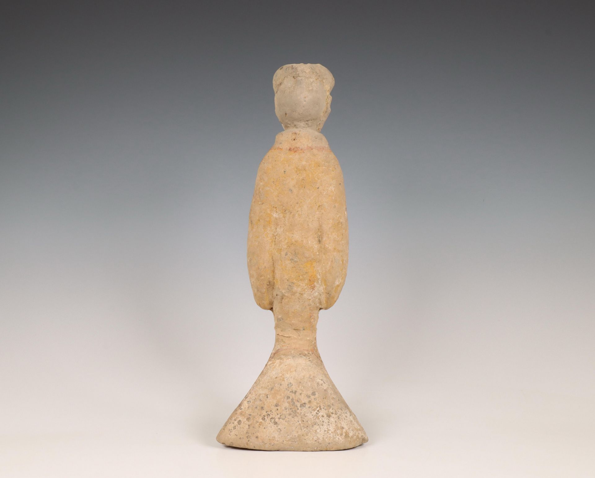 China, pottery model of a standing lady, probably Han dynasty (206 BC-220 AD), - Image 2 of 6