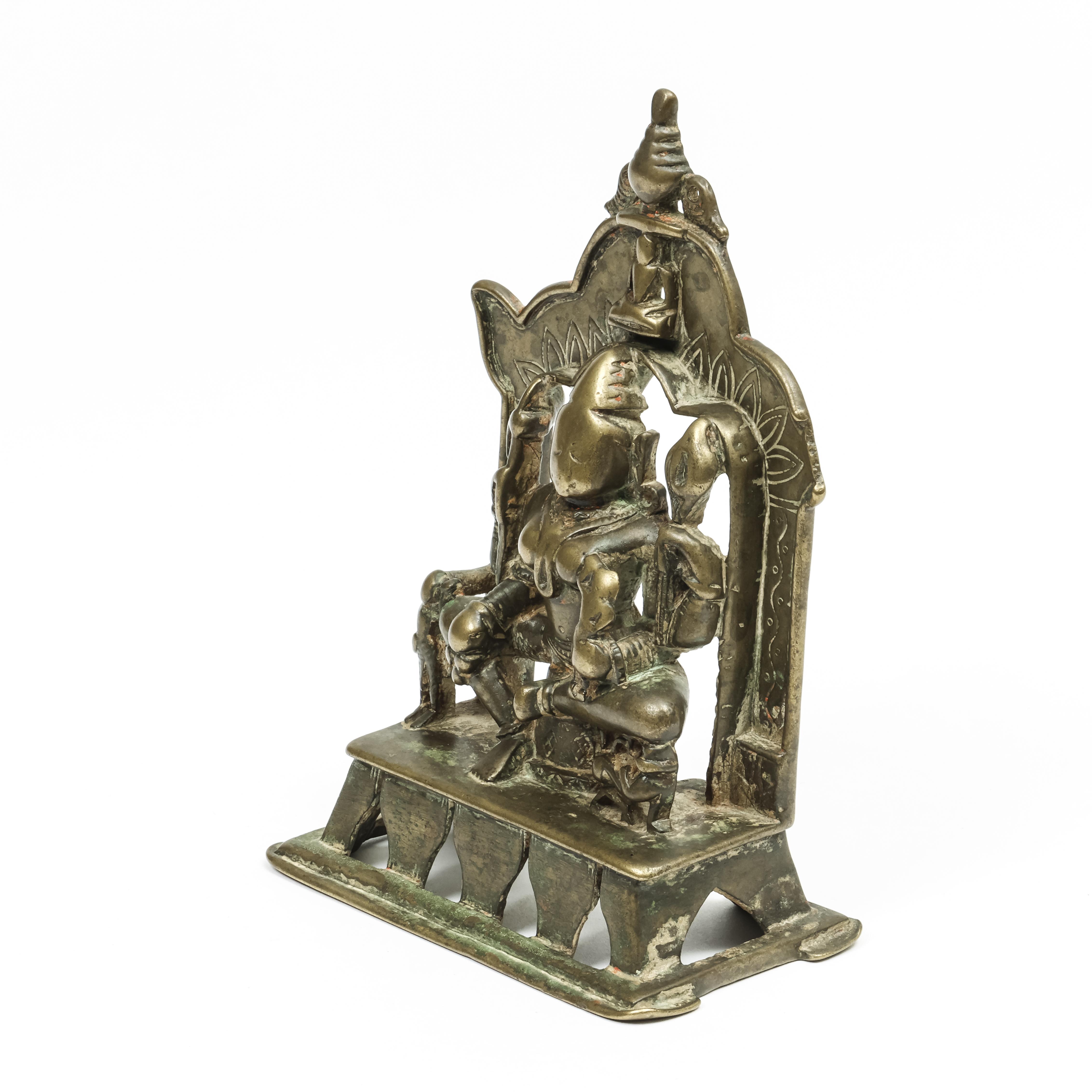 North-West India, bronze altar shrine with female deity Ambhika, probably dated 1639. - Bild 5 aus 5