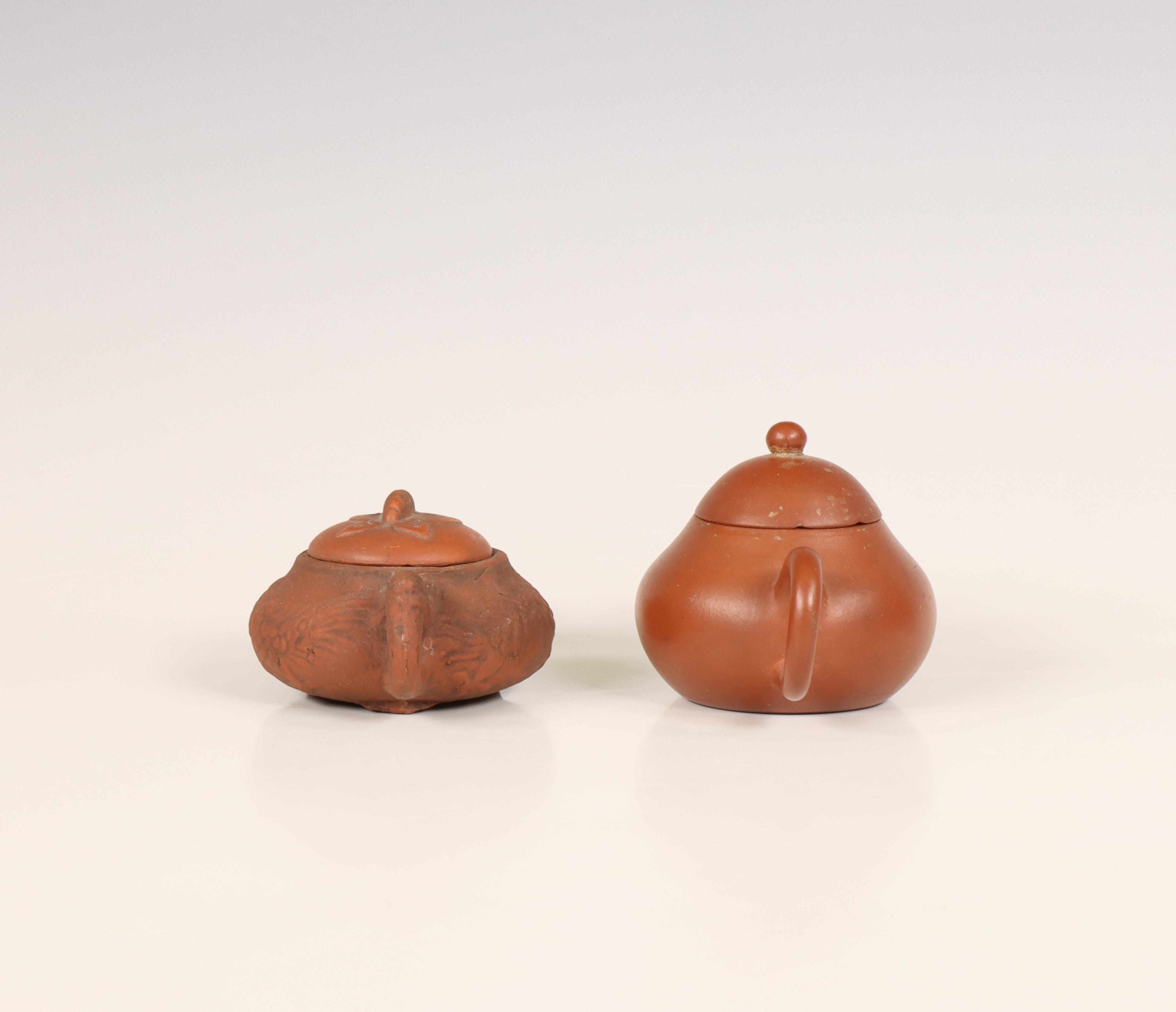 China, two Yixing earthenware teapots, late Qing dynasty (1644-1912), - Image 6 of 6