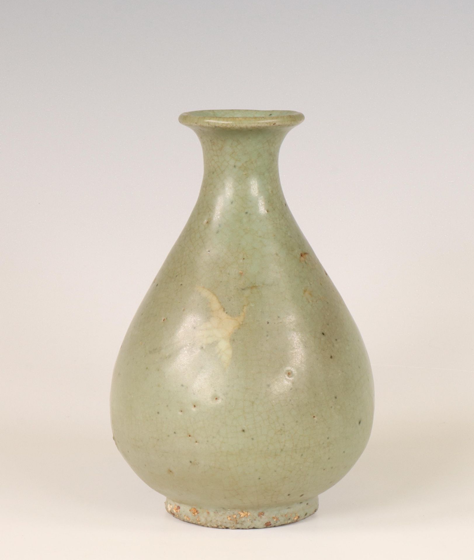 Korea, celadon-glazed vase, late Goryo/ early Joseon dynasty, 14th-15th century, - Image 2 of 5