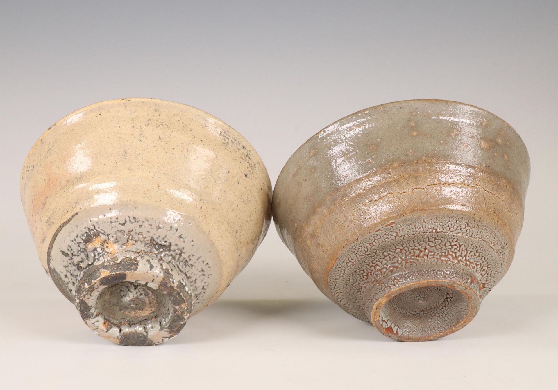 Korea, two Ido ceramic tea bowls, - Image 2 of 4