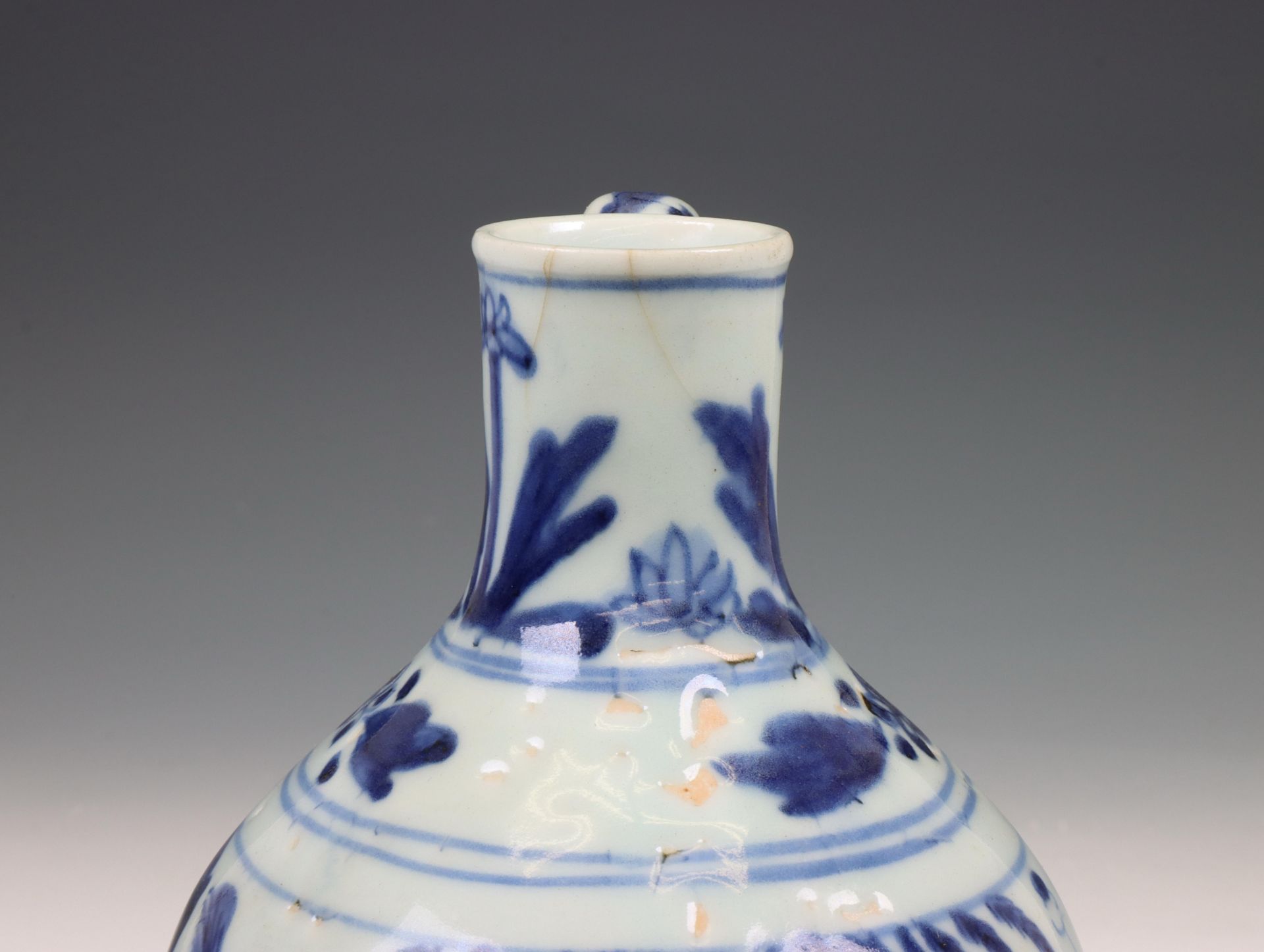 Japan, Arita blue and white porcelain jug, 17th century, - Image 6 of 7