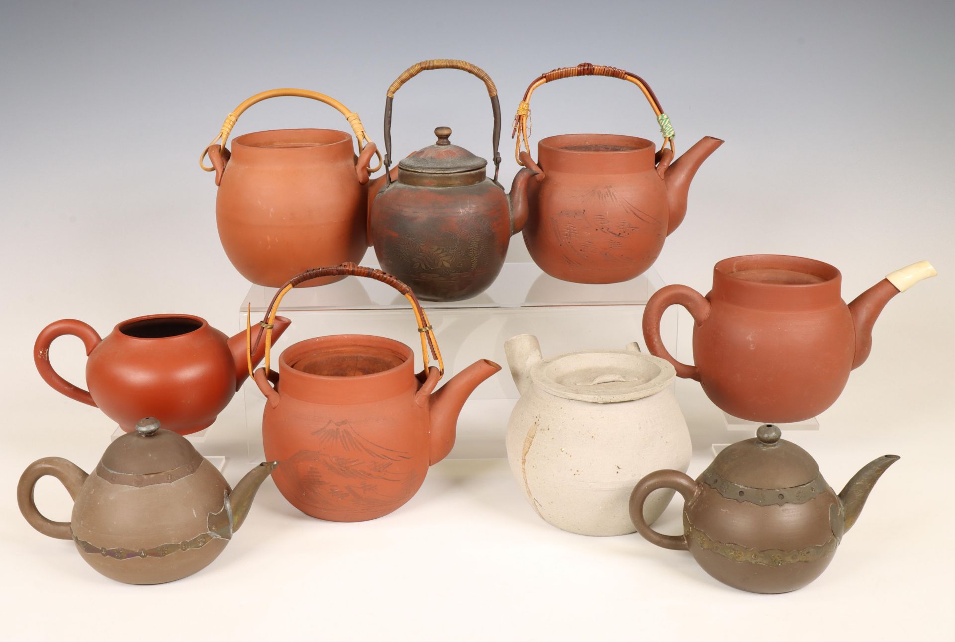 China, collection Yixing and metal teapots, - Bild 2 aus 2