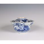 Japan, a blue and white Arita bowl with an associated cover, 17th/ 18th century,