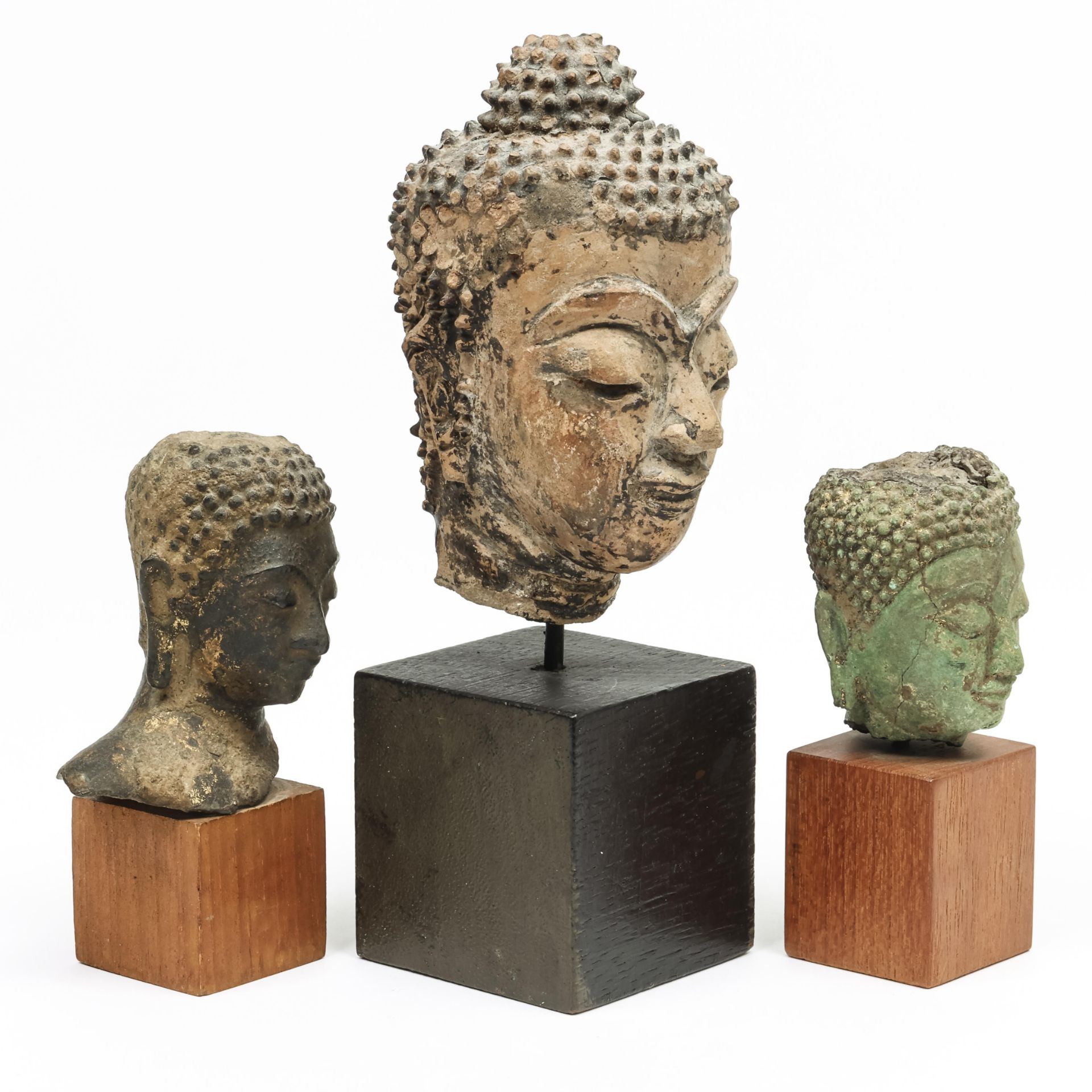 Thailand, a terracotta Buddha head and two bronze Buddha heads, 16th-18th century; - Image 3 of 5