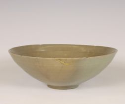 Korea, celadon-glazed bowl, Goryo dynasty (918-1392),