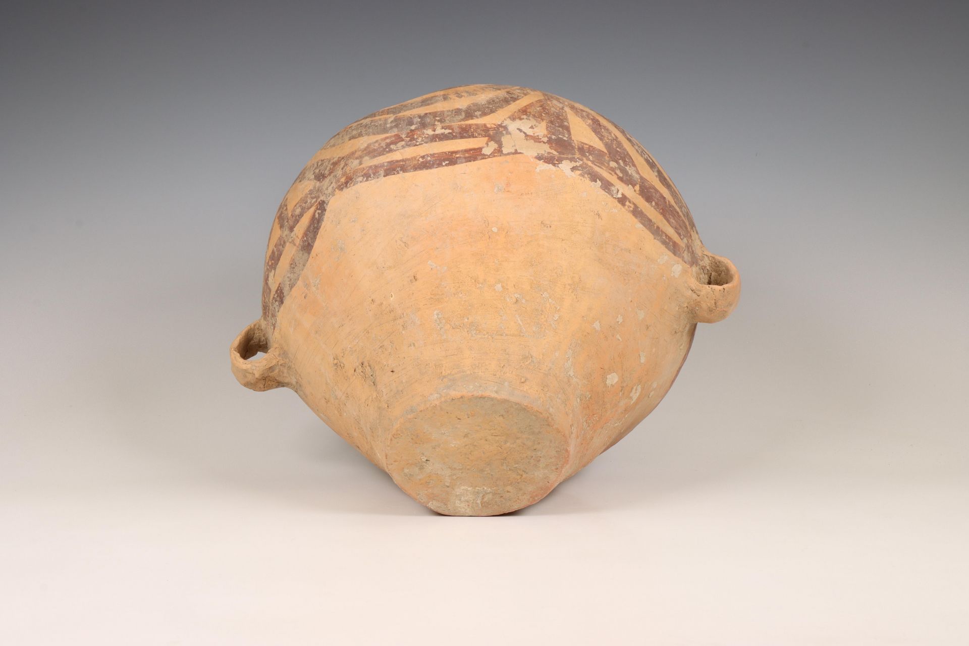 China, earthenware pot, Majiayao culture, Machang phase, late 3rd millennium BC, - Image 5 of 6