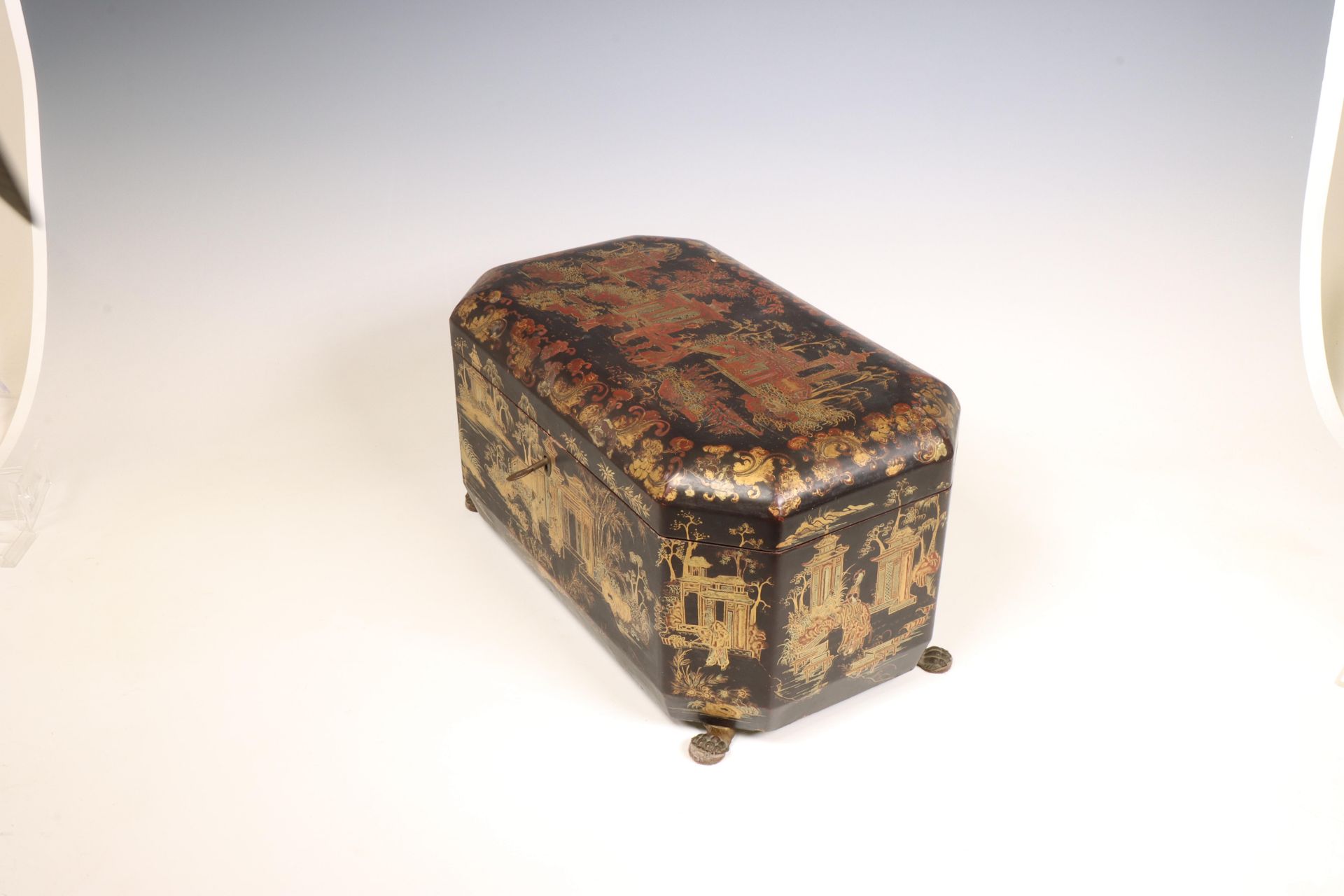China, an export lacquer teabox lined with pewter caddies, 19th century, - Image 3 of 6