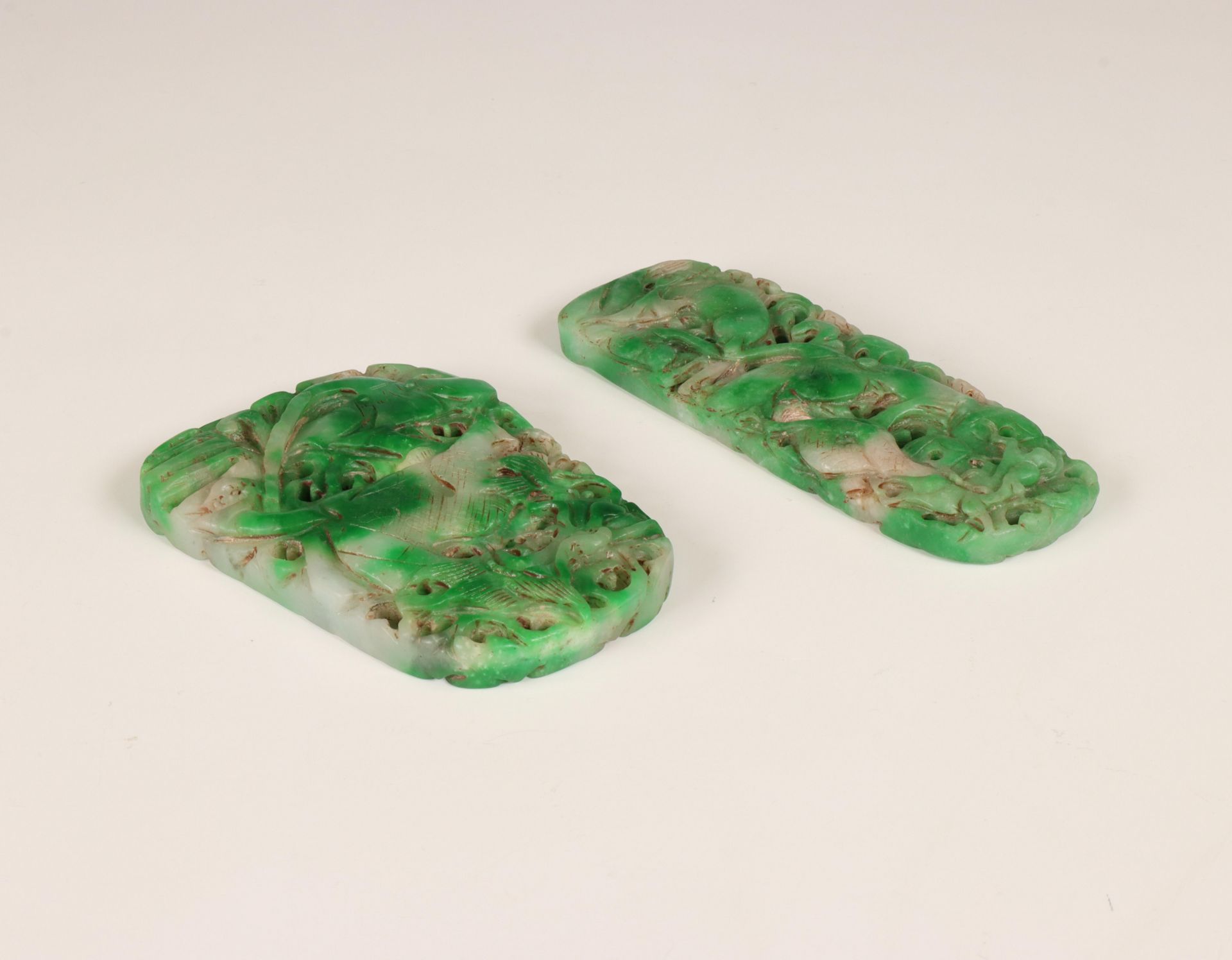 China, two jadeite carvings, Qing dynasty (1644-1912), - Bild 2 aus 4