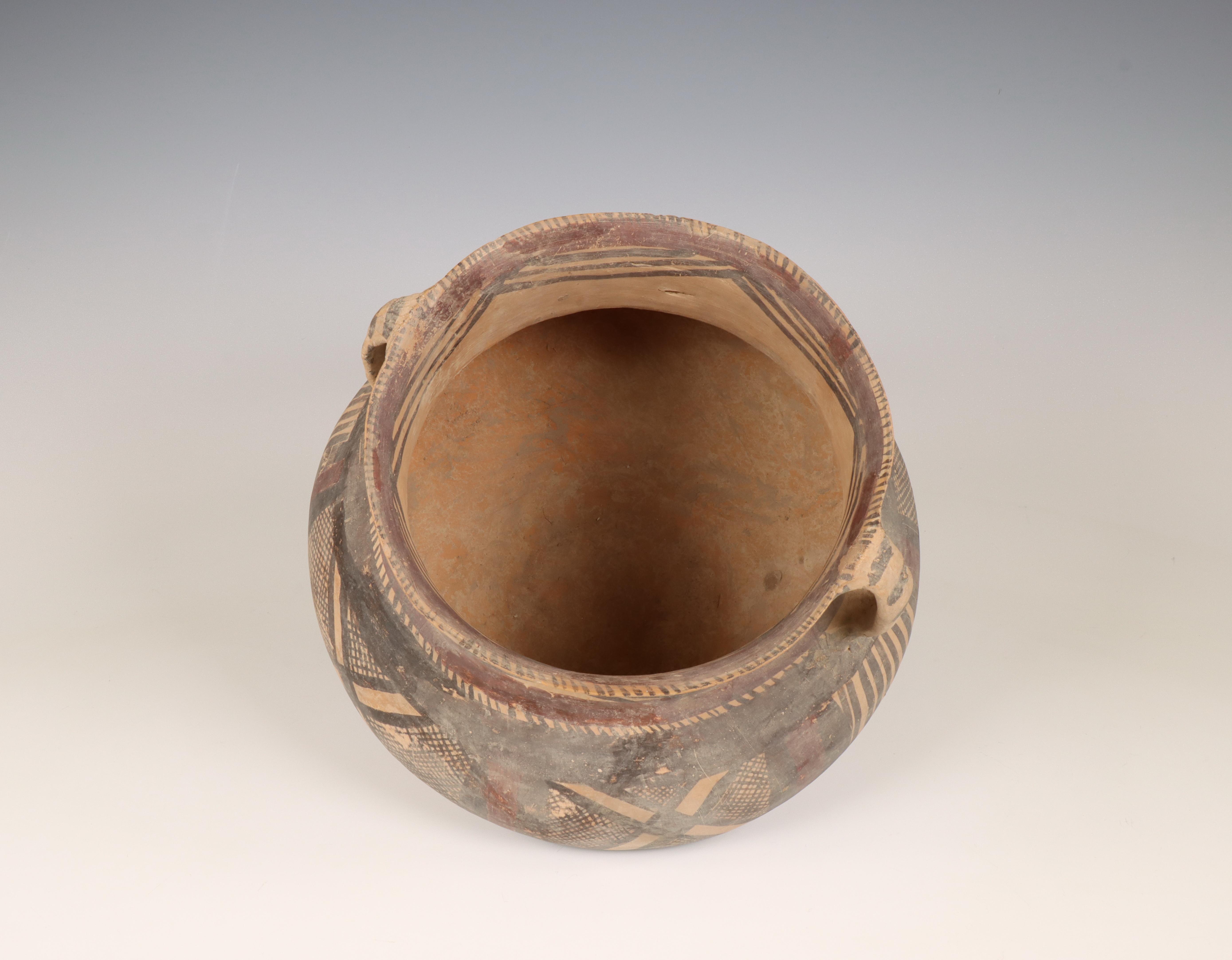 China, earthenware pot, Majiayao culture, Banshan phase, mid 3rd millennium BC, - Image 4 of 6