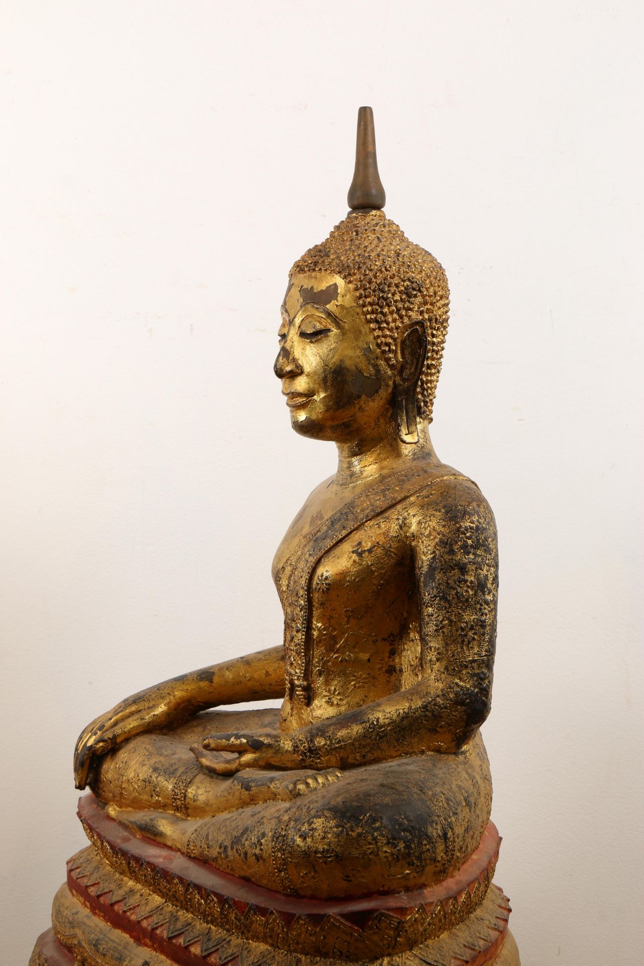 Thailand, a fine seated gilded bronze figure of a seated Buddha, Ratnakosin, early 19th century - Bild 3 aus 4