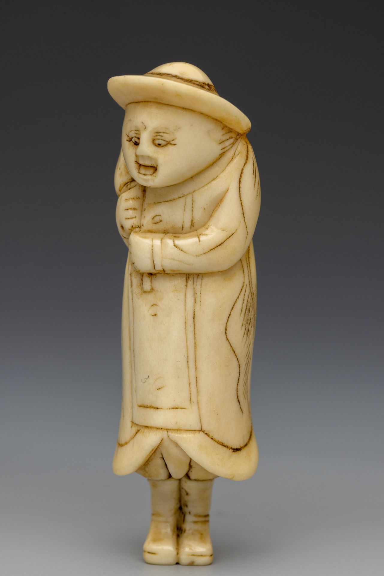 Japan stag-horn netsuke, Edo/Meiji period; - Image 2 of 3