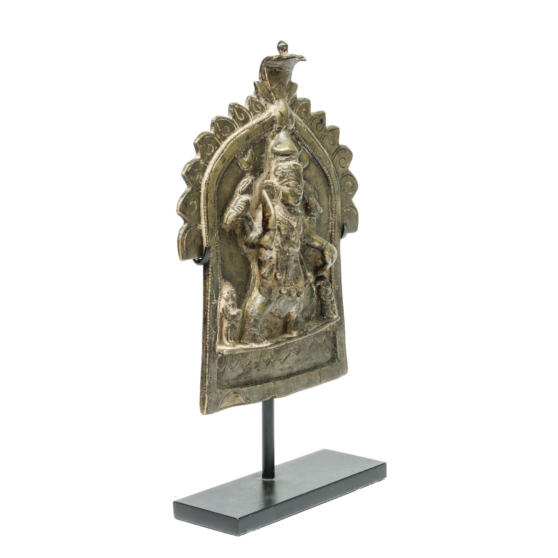 North India, a bronze votif plaque depicting Durga, 19th century - Image 4 of 5