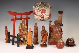 China en Japan, collectie houten objecten,
