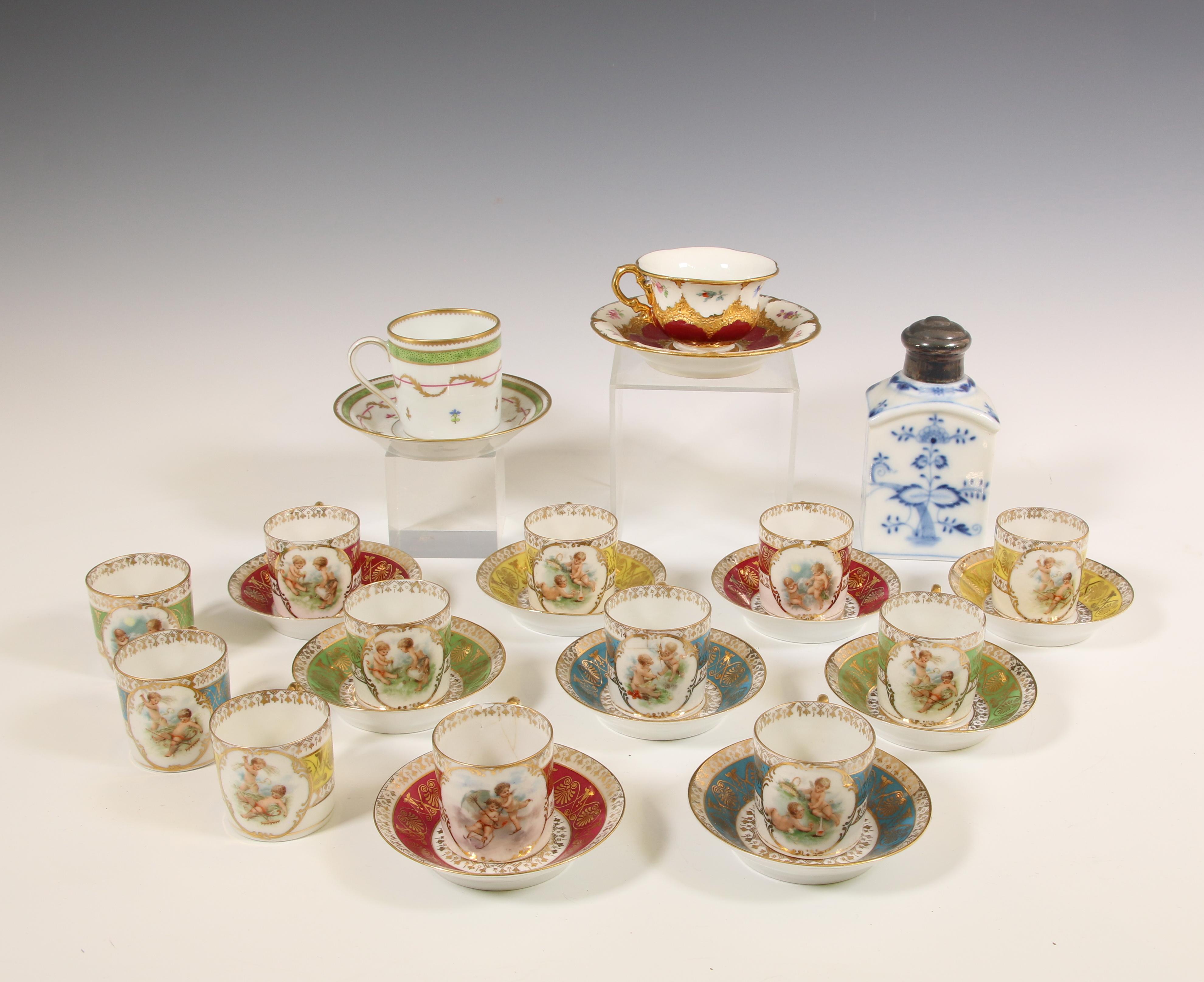 Collectie diverse Limoges en Höchst koppen en schotels, 20e eeuw, - Image 3 of 3