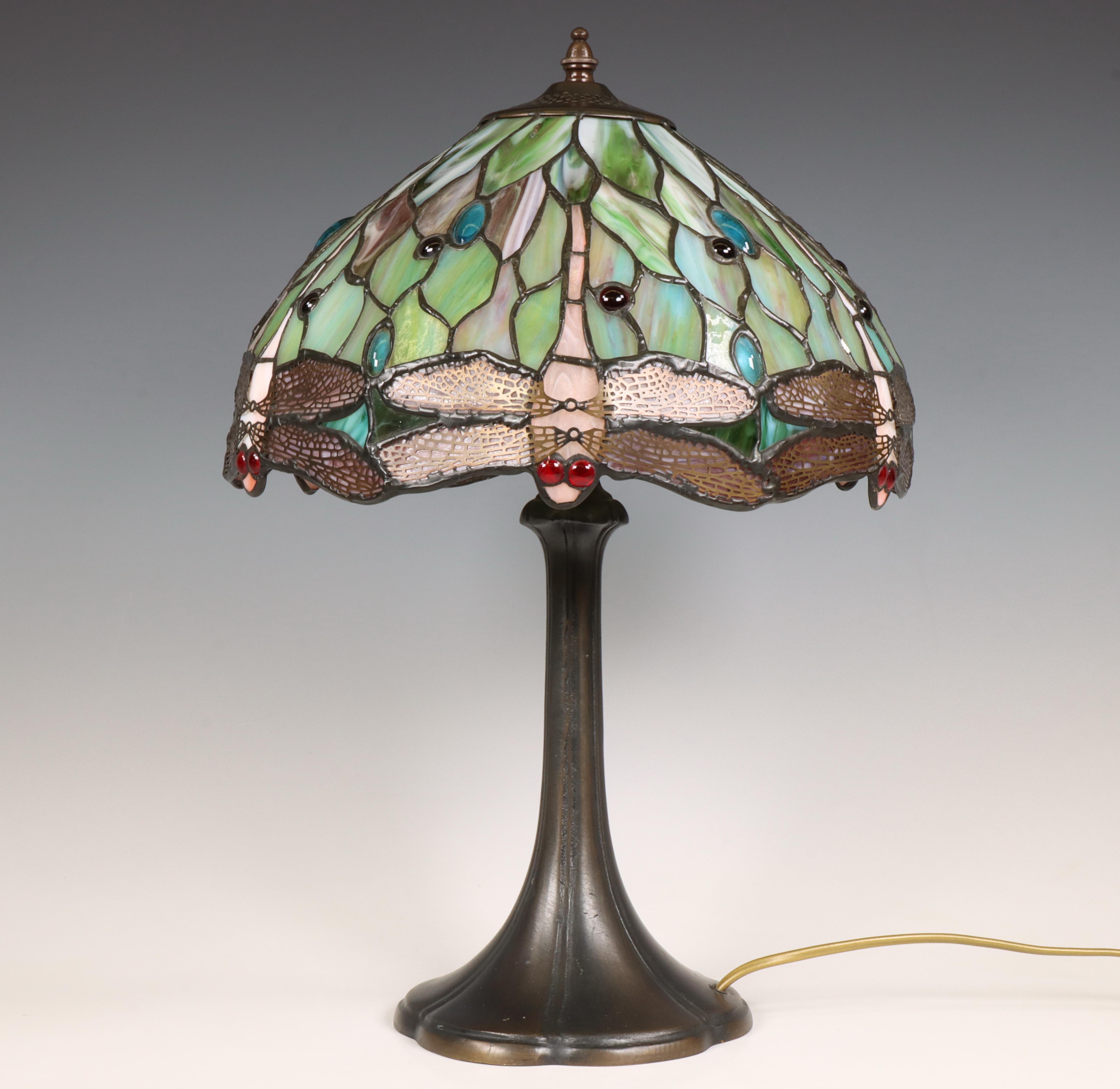 Tafellamp in de stijl van Tiffany, eind 20e eeuw.