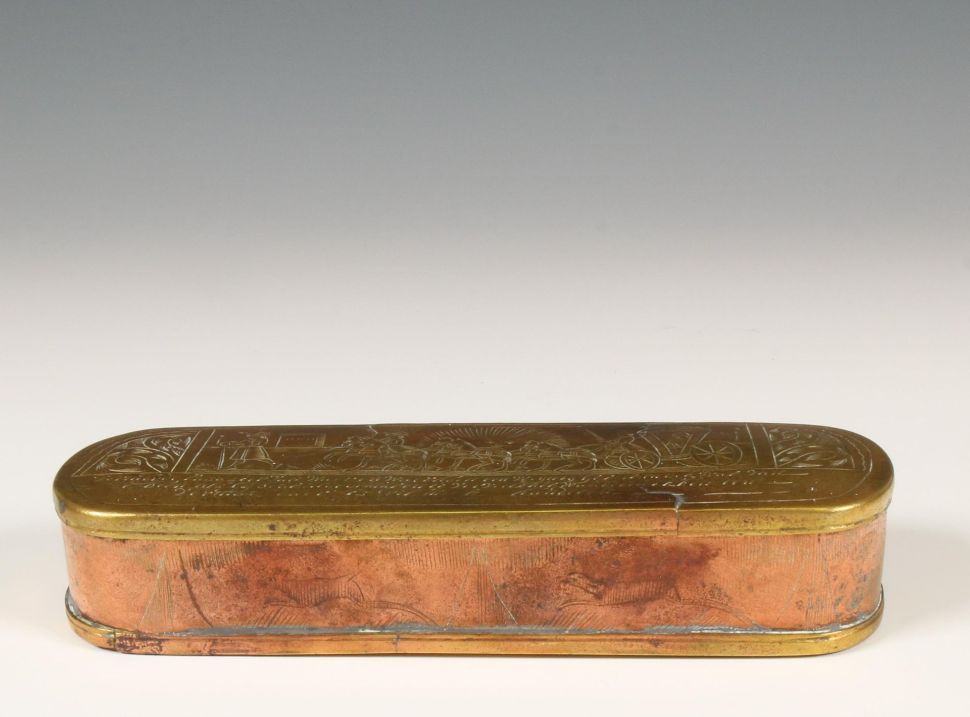 Holland, geel- en roodkoperen tabaksdoos, 18e eeuw; - Bild 2 aus 6