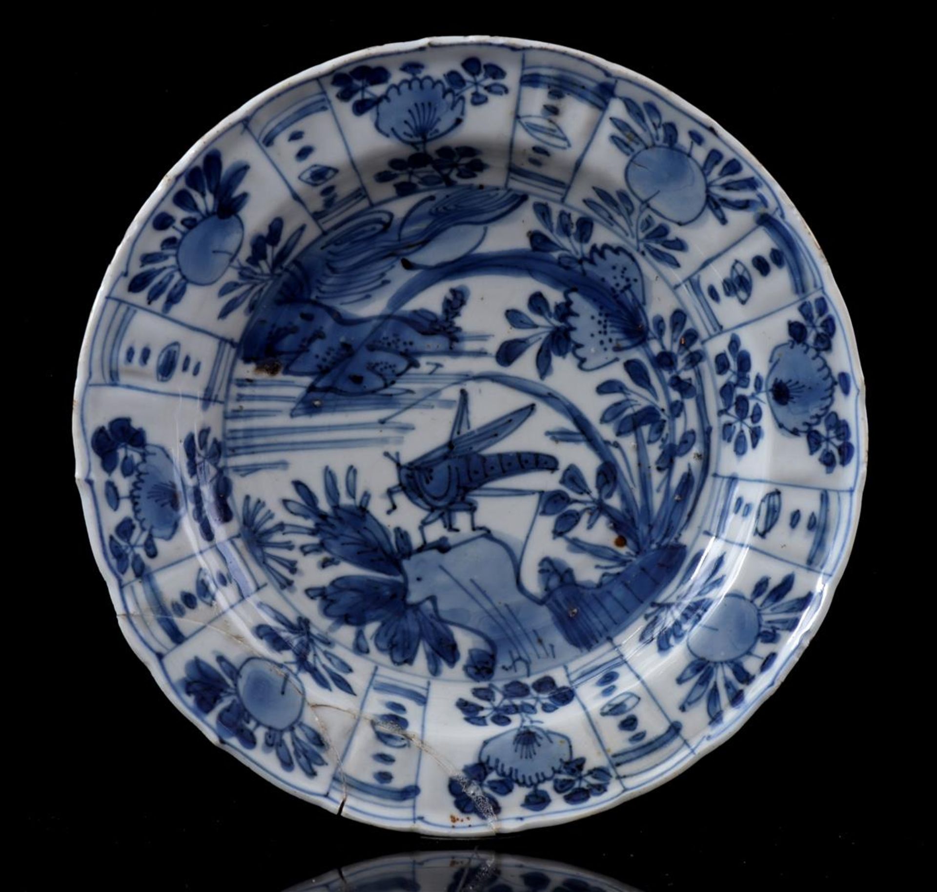 Porcelain dish with cricket, Wanli