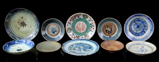 10 porcelain Swatow dishes, Ming period