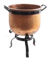 Round copper aker