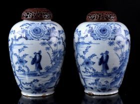 2 Delft blue earthenware vases