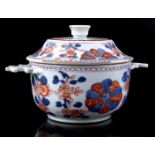 Porcelain Imari lidded bowl, Yongzheng