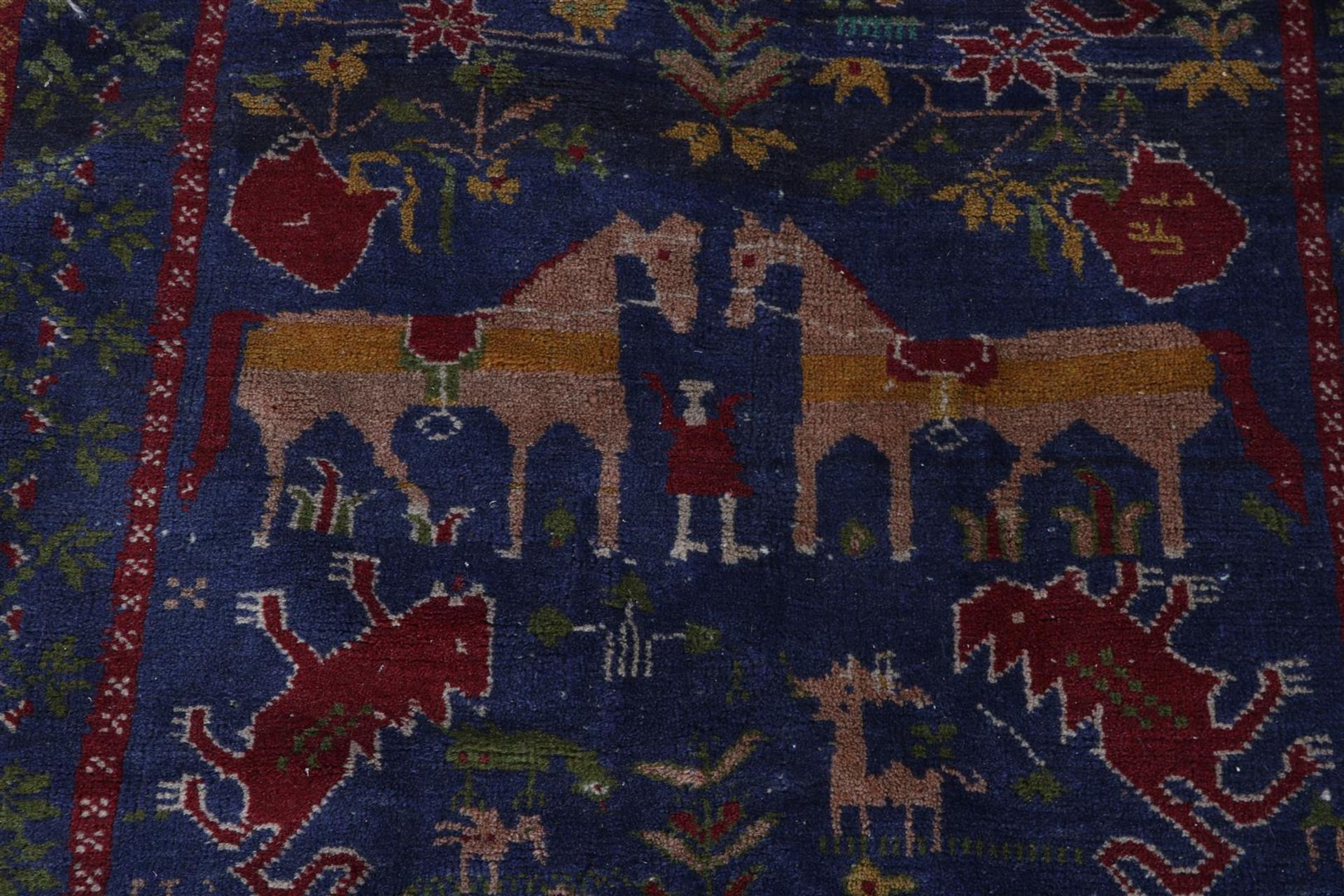 Hand-knotted wool carpet - Bild 3 aus 4