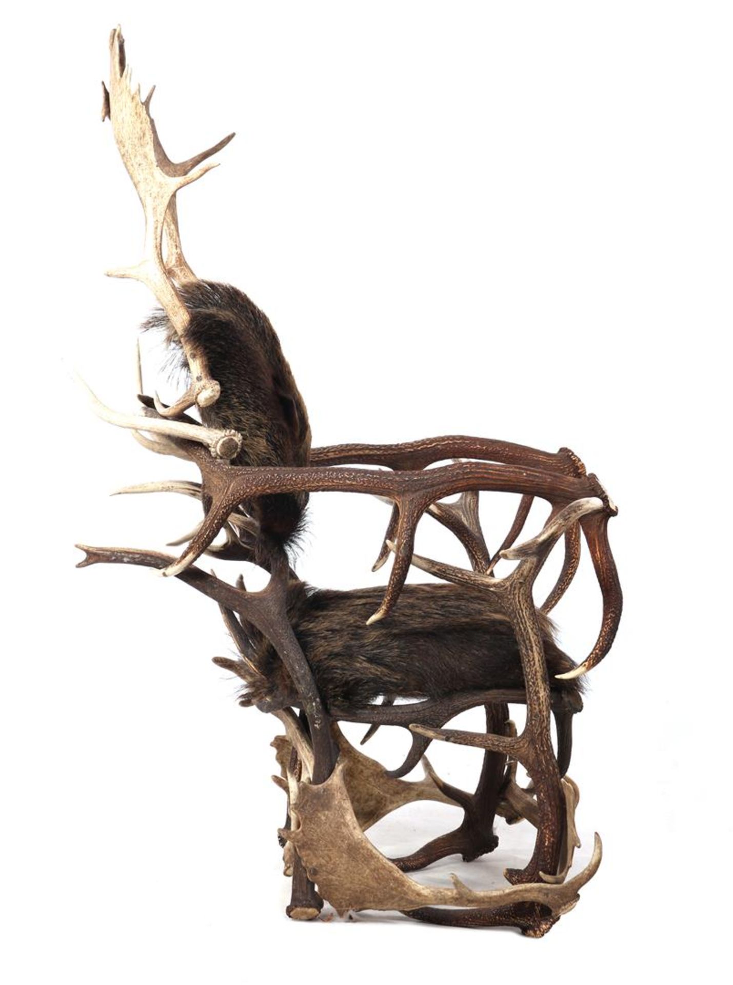 Armchair made of antlers and fur - Image 2 of 3