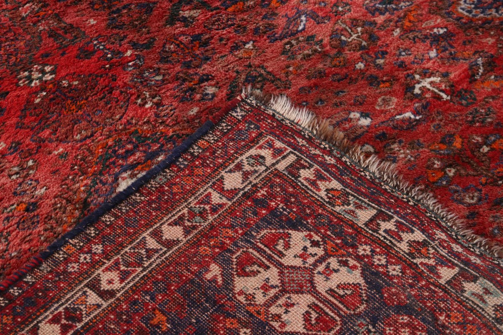 Hand-knotted wool carpet - Image 4 of 4