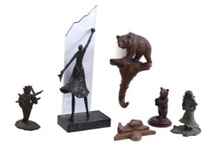 Lot bronze and wooden statues