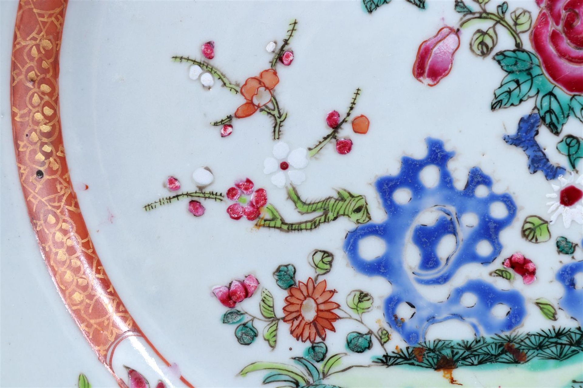 2 octagonal porcelain Famille Rose dishes , Qianlong - Image 4 of 8