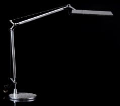 Aluminum adjustable table lamp