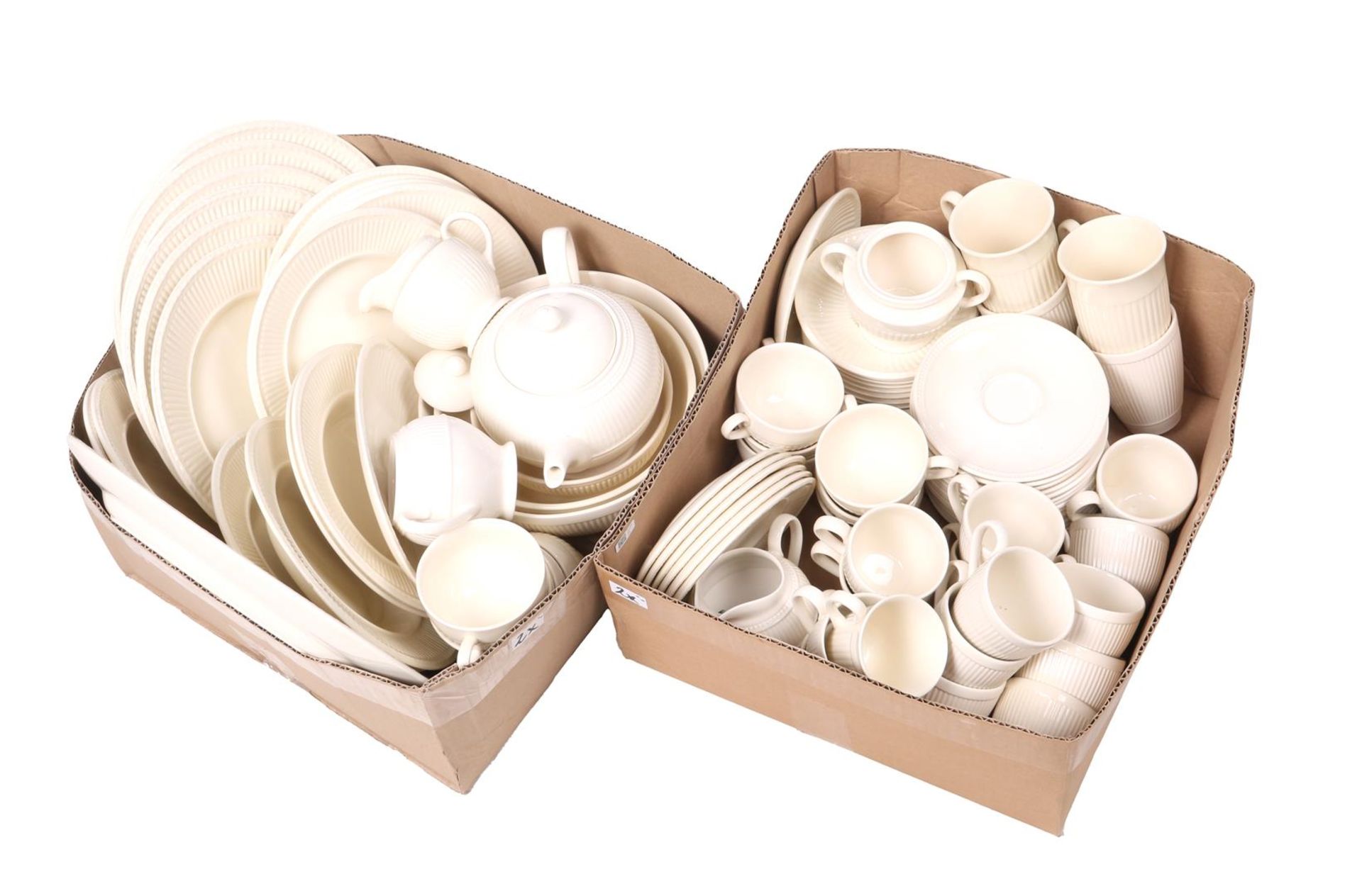 Lot Wedgwood porcelain tableware