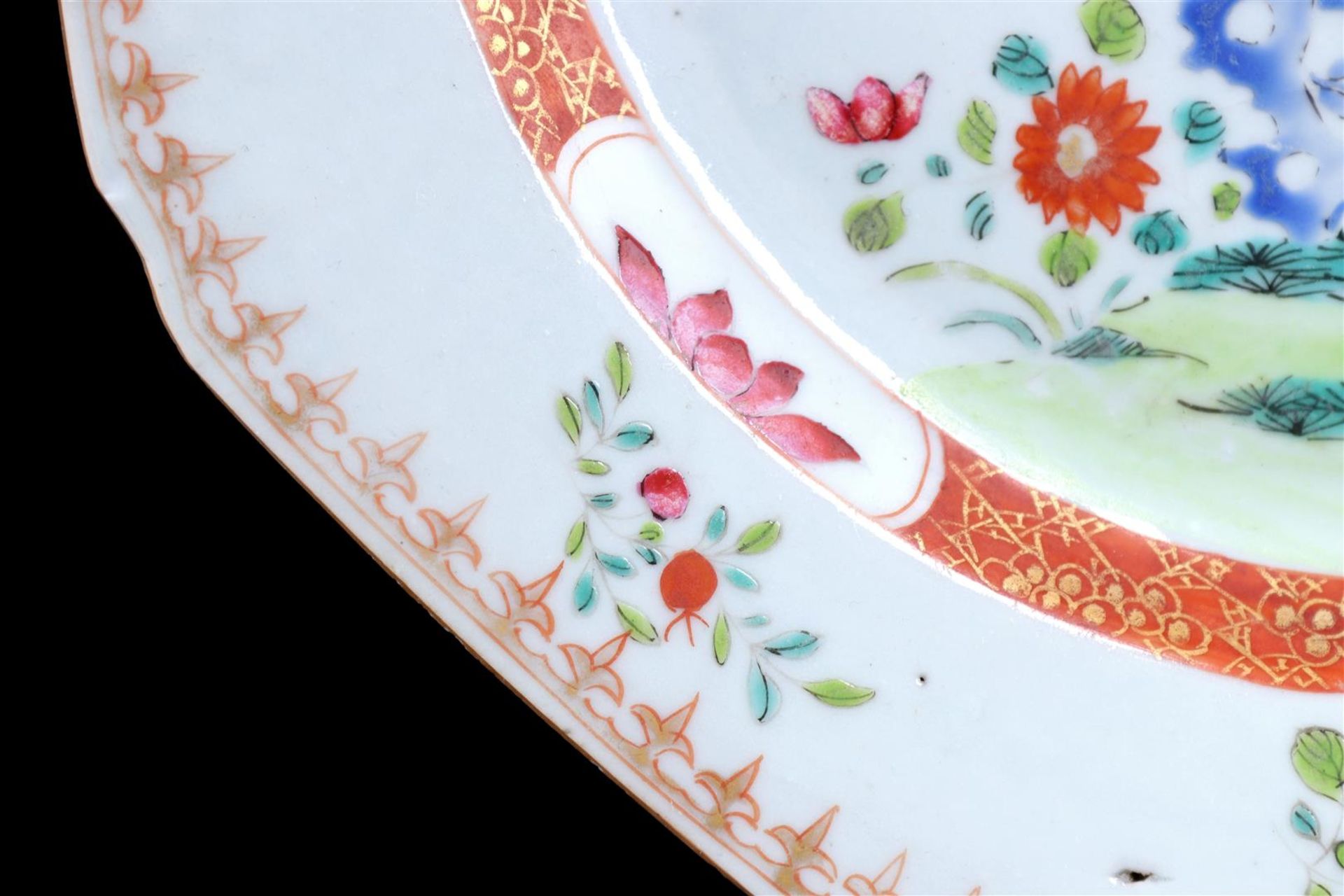 2 octagonal porcelain Famille Rose dishes , Qianlong - Image 6 of 8