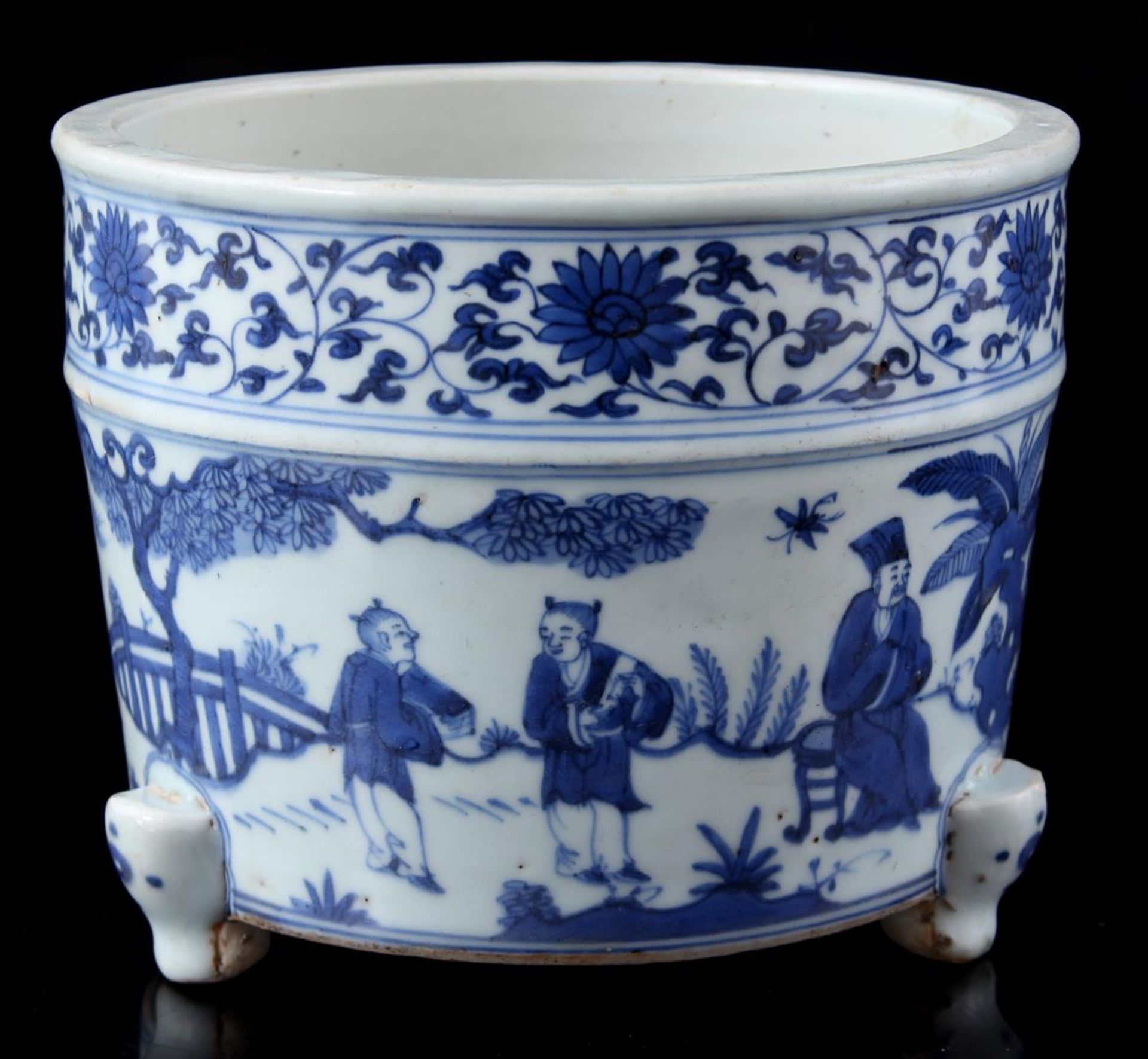Porcelain Transition-style brush pot, China 20th - Bild 2 aus 4