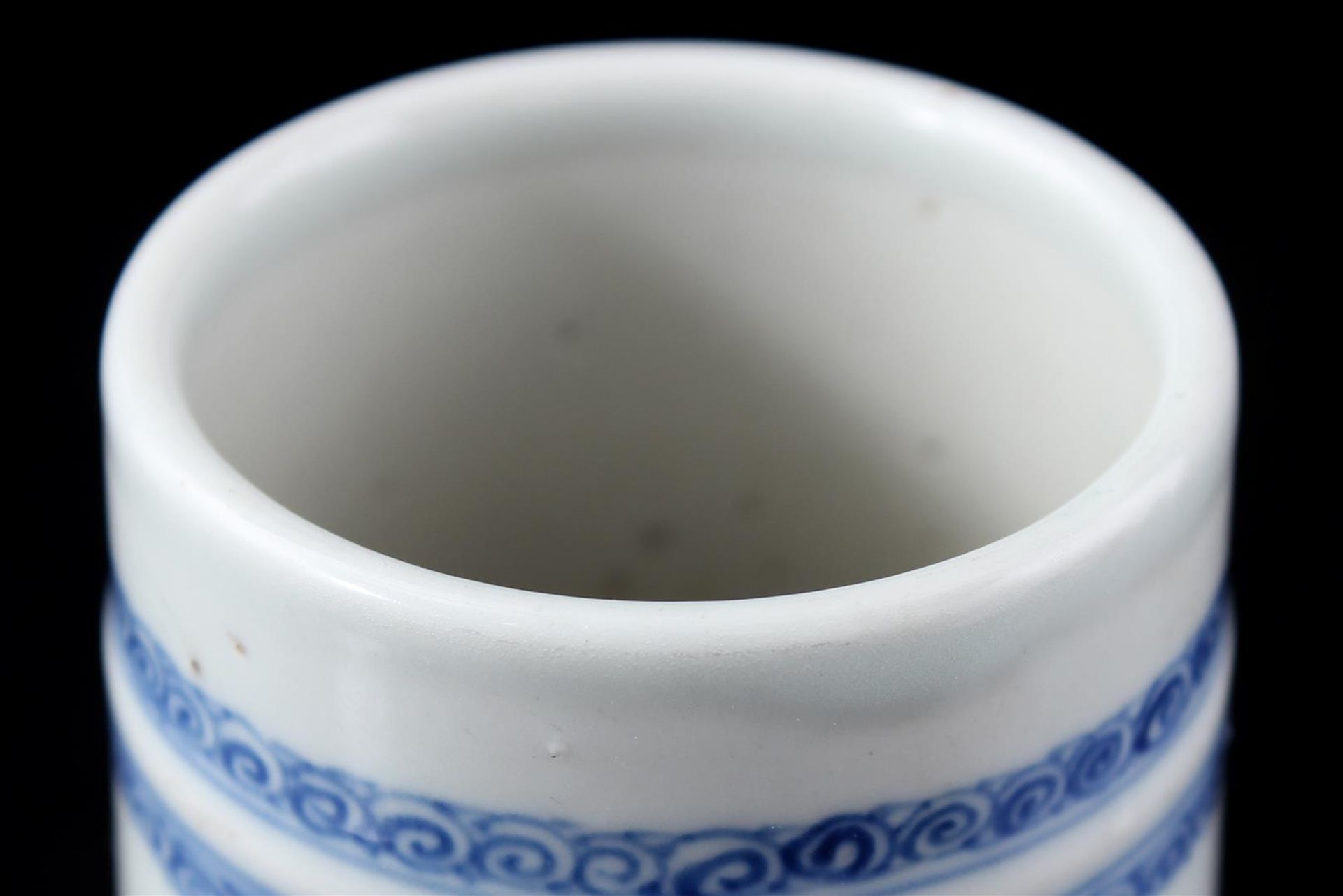 Porcelain vase, 20th - Image 3 of 4