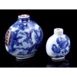 2 porcelain snuff bottles, 20th