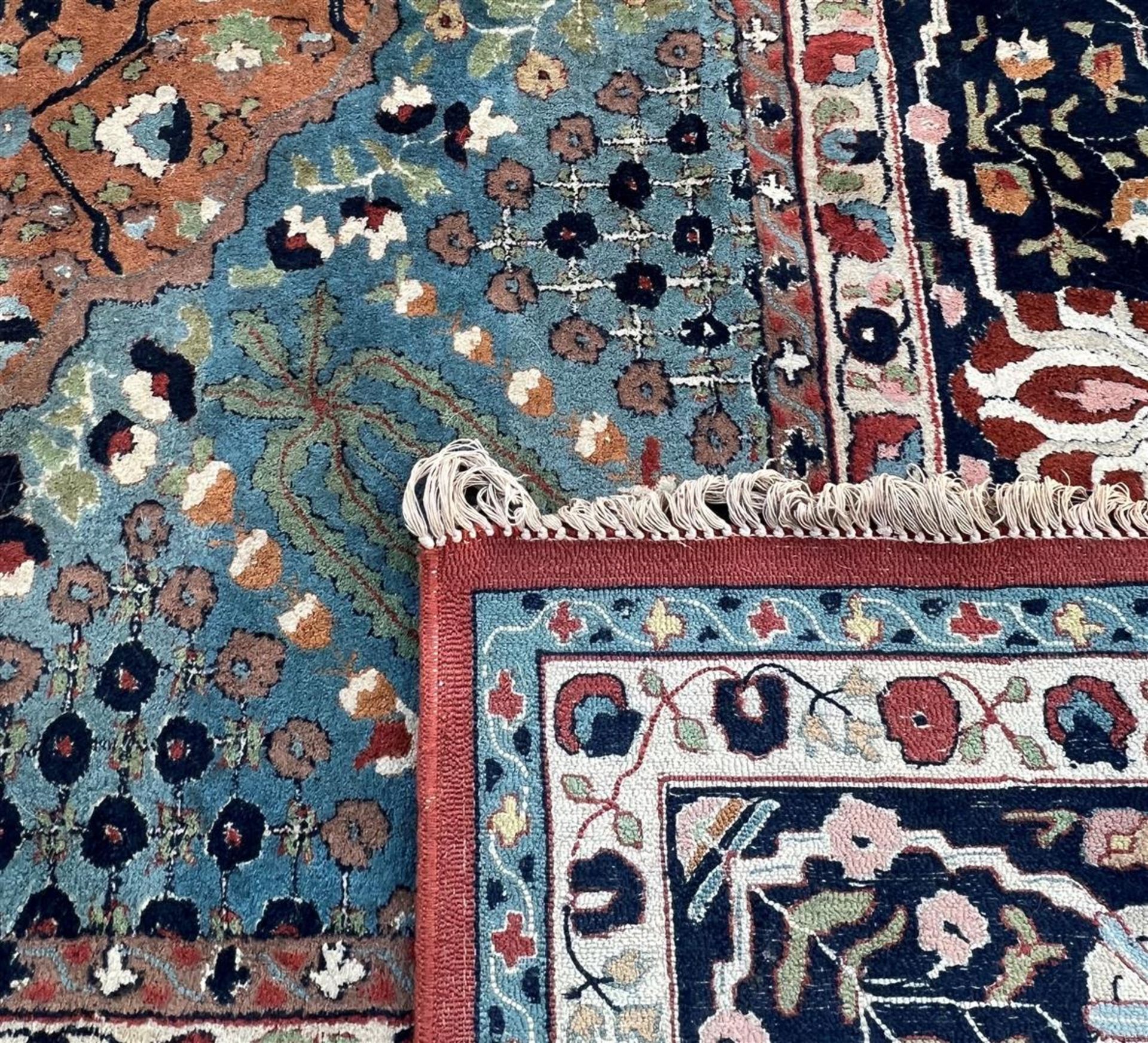 Hand-knotted wool carpet - Image 4 of 4