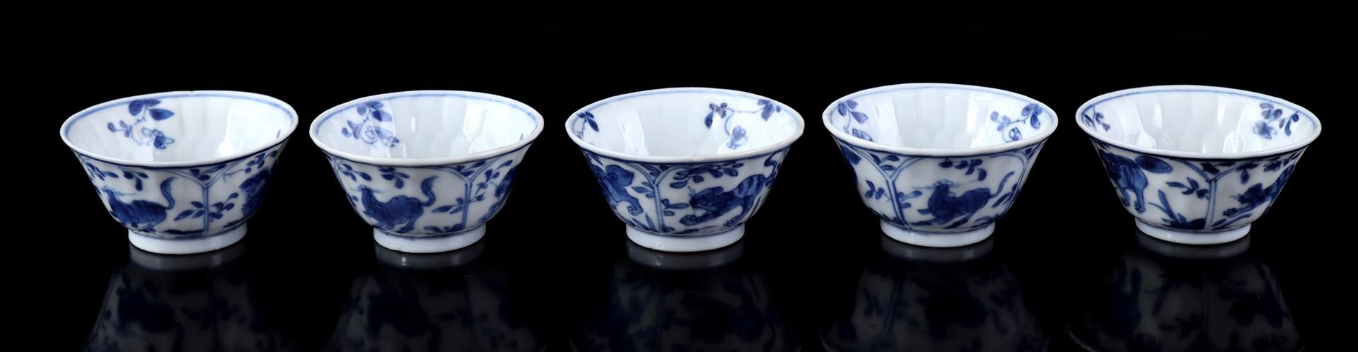 5 porcelain cups and saucers, Kangxi - Bild 7 aus 11