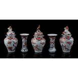 5-piece porcelain Imari cabinet set, Japan 18th