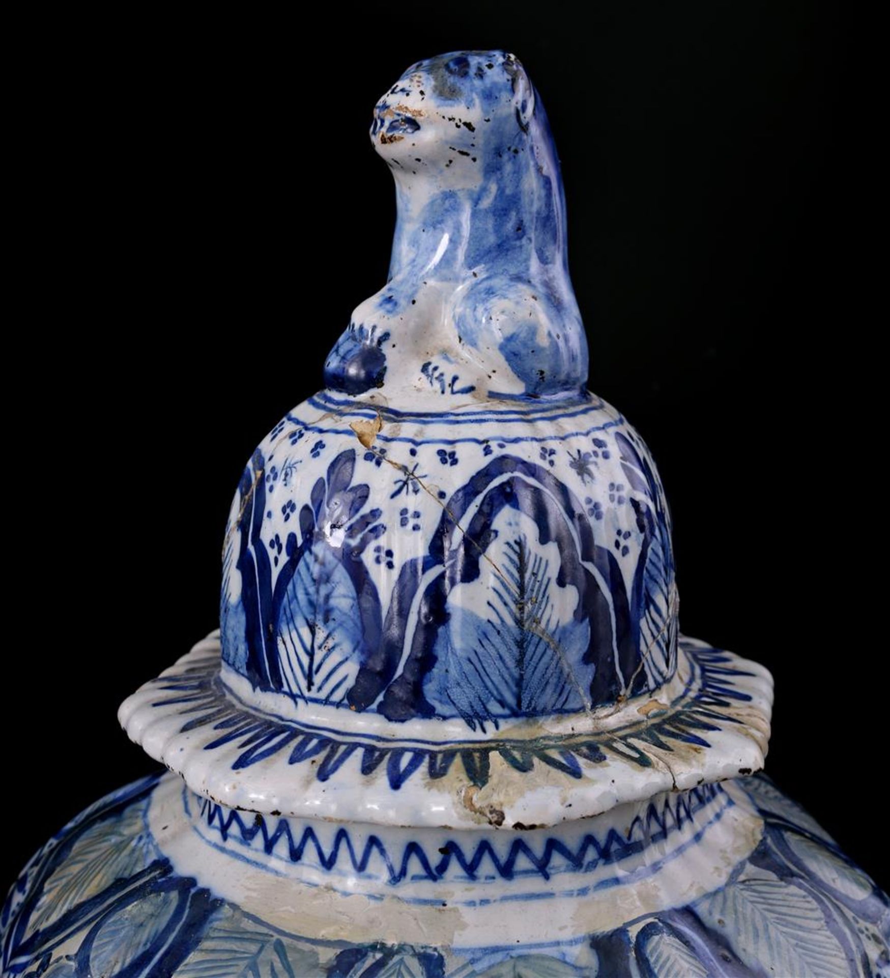 Delft blue earthenware - Image 2 of 5