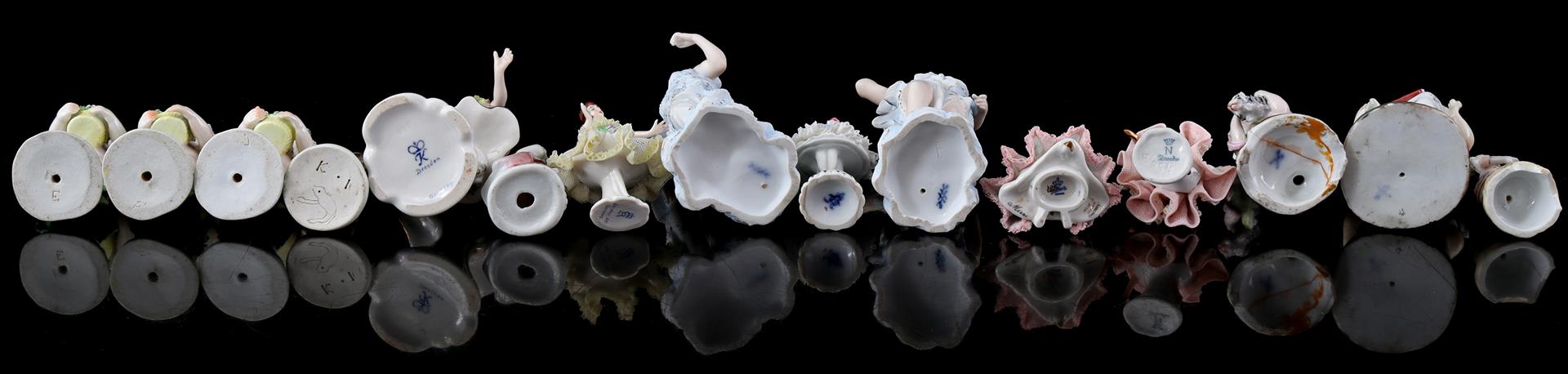 15 porcelain figurines - Image 3 of 3